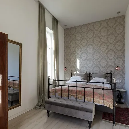 Apartment Baross Boutique Gyor
